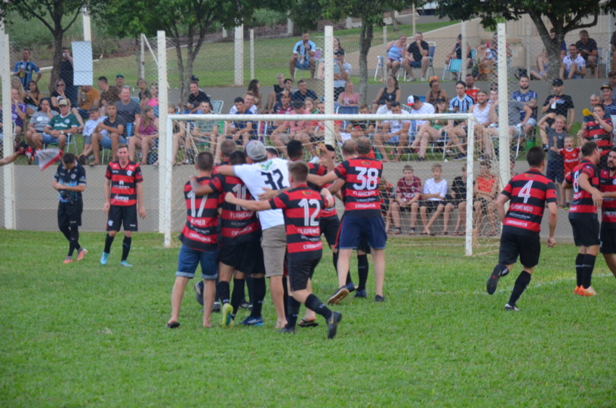 FINAIS As finais serão realizadas no sábado, 1º de abril, com um total de seis jogos, decisões do terceiro lugar em todas as categorias e decisão do título em todas as categorias. FINAIS As finais serão realizadas no sábado, 1º de abril, com um total de seis jogos, decisões do terceiro lugar em todas as categorias e decisão do título em todas as categorias.