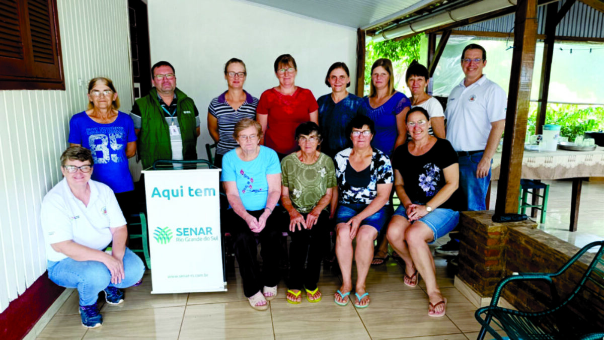 Realizado curso do SENAR sobre produção de hortaliças em estufas em São Paulo das Missões