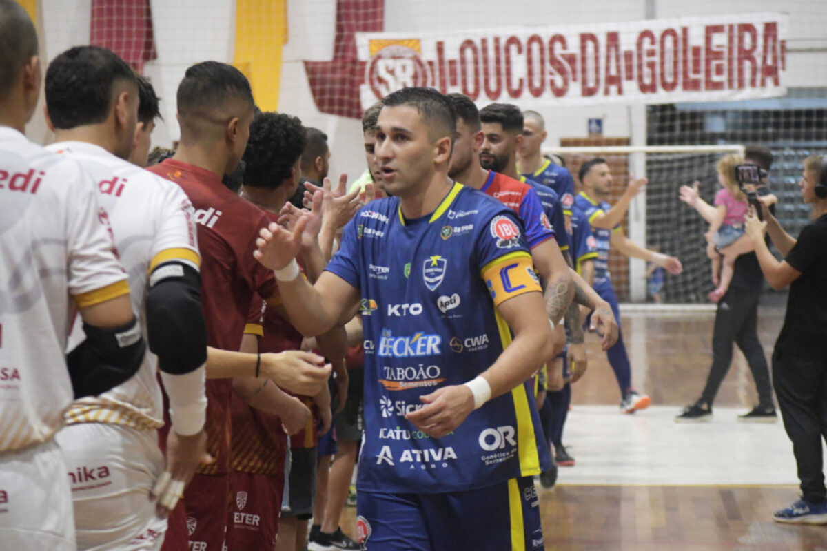 Amistoso em Santa Rosa termina empatado