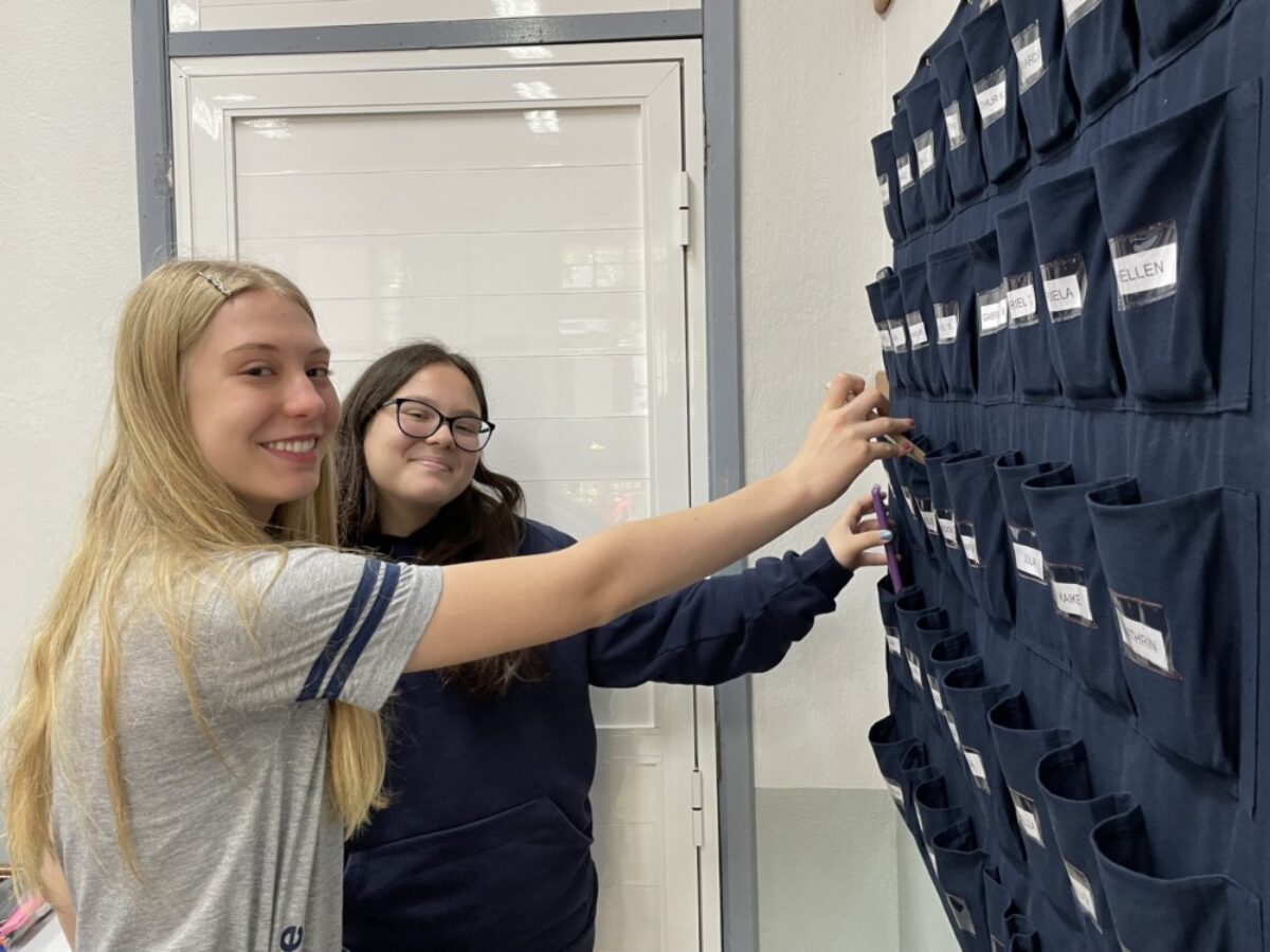 Projeto lassalista desestimula o uso do celular na escola Projeto lassalista desestimula o uso do celular na escola