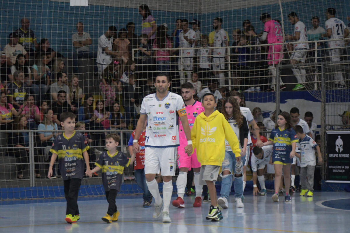 Vale vaga na final: Cerro Largo recebe AEF neste sábado Vale vaga na final: Cerro Largo recebe AEF neste sábado