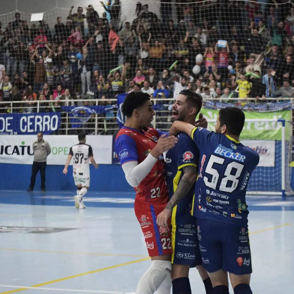 Cerro Largo Futsal emplaca goleada no primeiro jogo da final da Taça Farroupilha Cerro Largo Futsal emplaca goleada no primeiro jogo da final da Taça Farroupilha