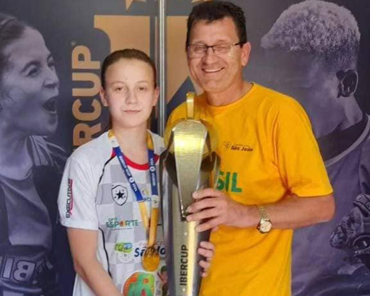 Atleta Guaraniense marca história no Futebol Feminino