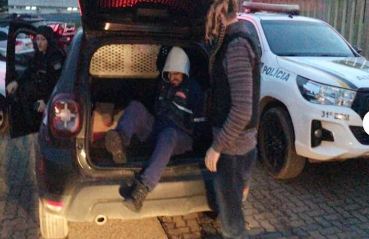 Membros da Defesa Civil são presos por saques durante a tragédia no RS Membros da Defesa Civil são presos por saques durante a tragédia no RS
