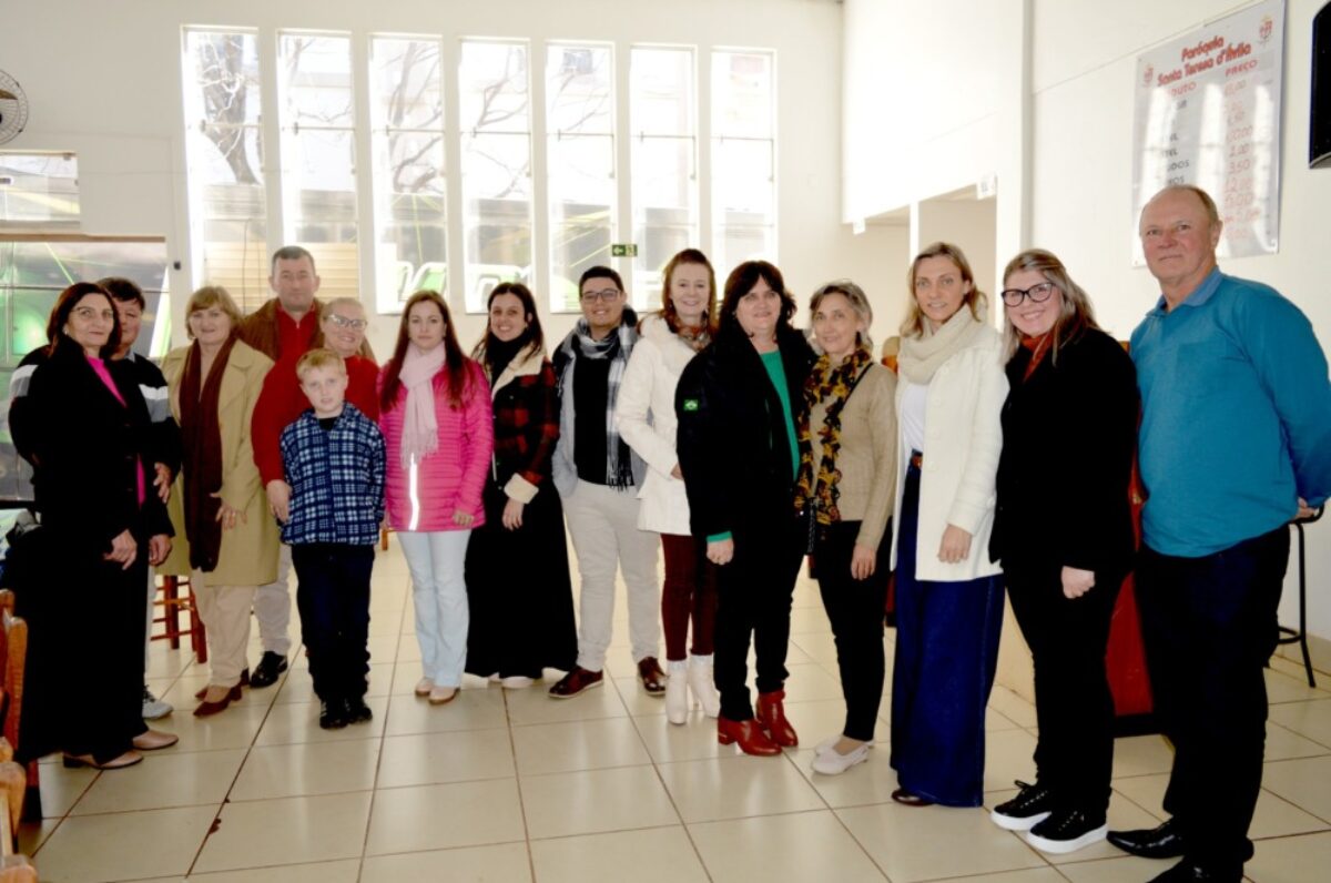 Escola Guaramano celebrou 118 anos com grande festa