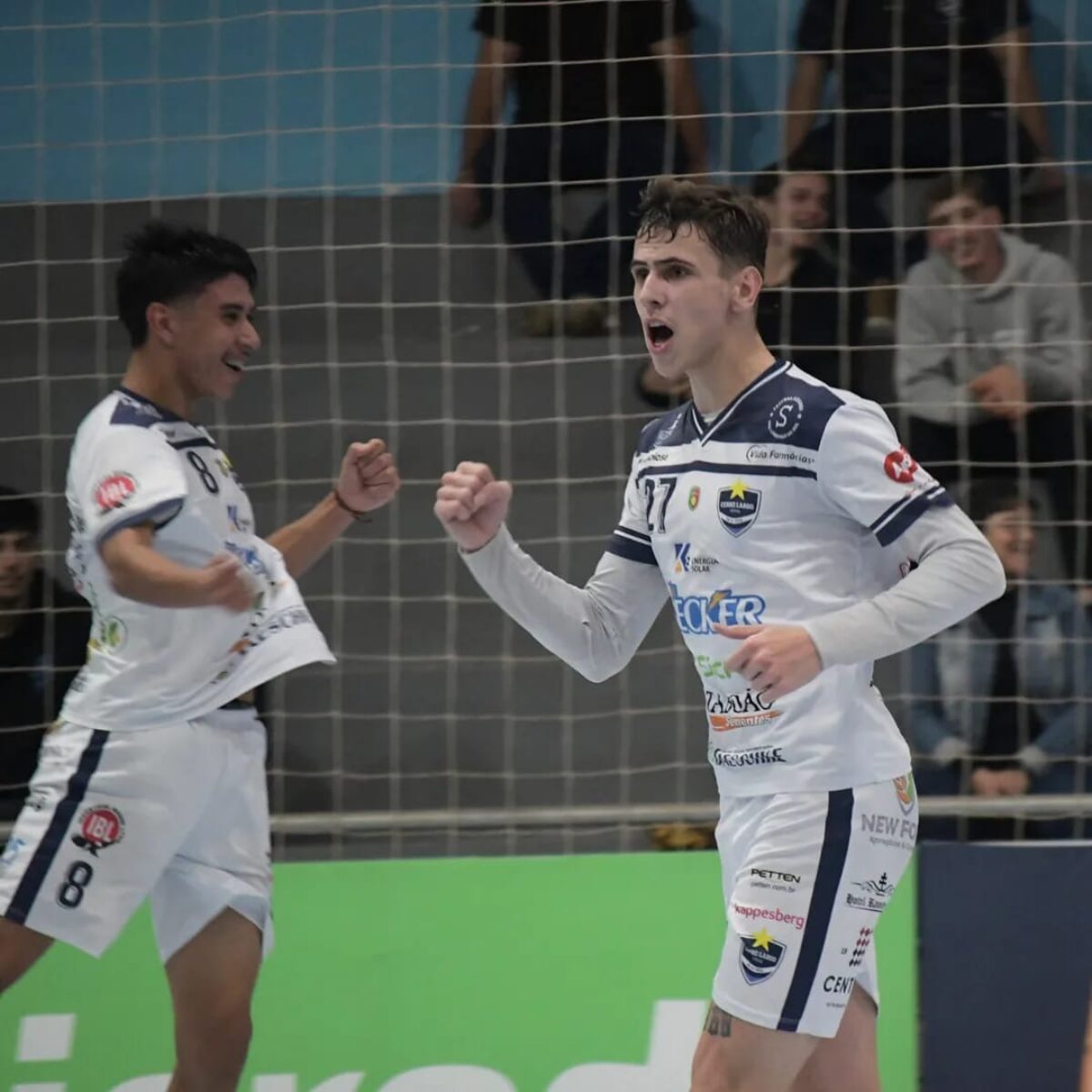Equipe Sub-20 do Cerro Largo Futsal vence e é líder do grupo