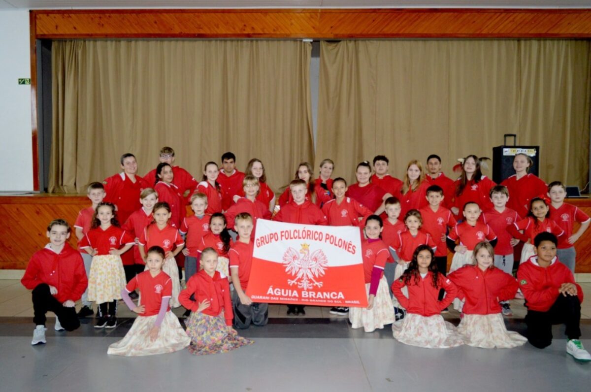 Grupo Folclórico Águia Branca comemora 55 anos com Noite Cultural
