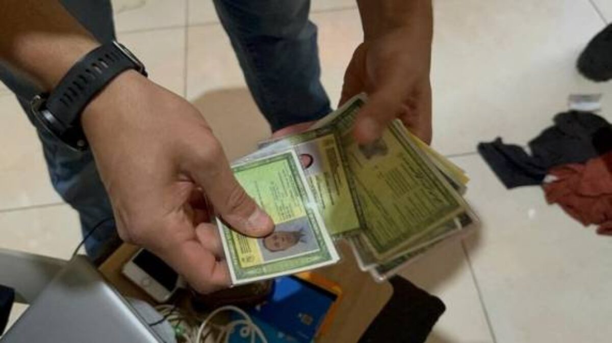 Casal de atores suspeito de aplicar golpe do Pix falso durante enchente no RS é condenado