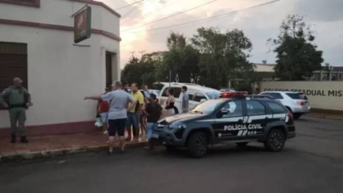 Homem é morto a tiros em bar no centro de Santo Ângelo; polícia realiza buscas pelo suspeito