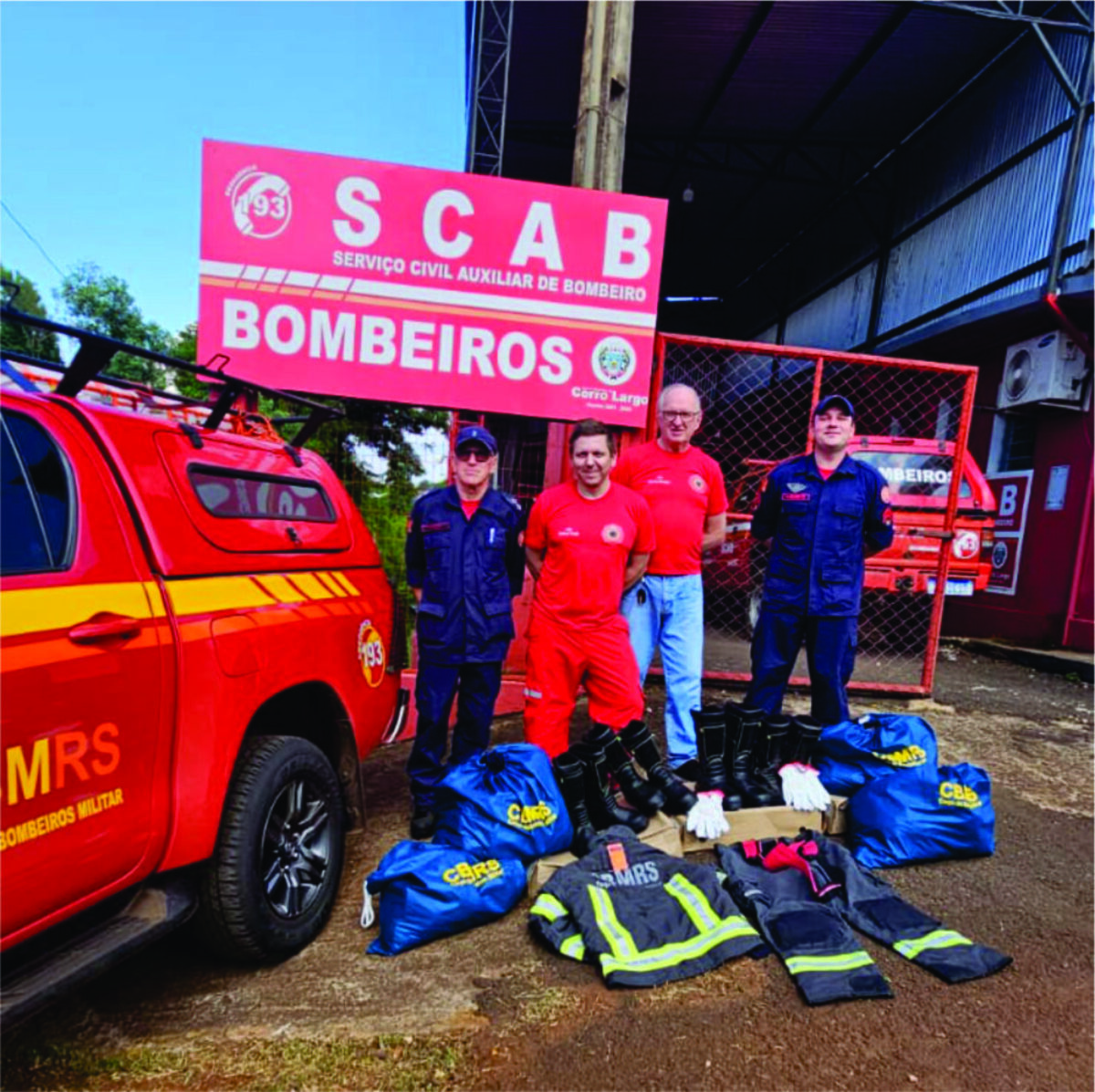 Corpo de Bombeiros entrega novos equipamentos ao SCAB de Cerro Largo