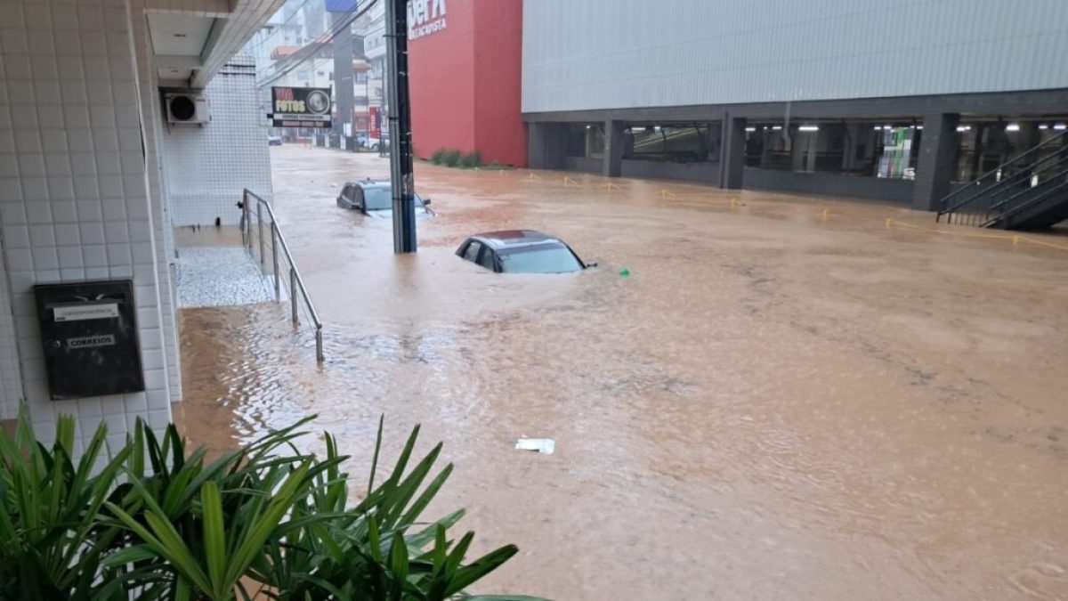 Chuvas intensas atingem Santa Catarina