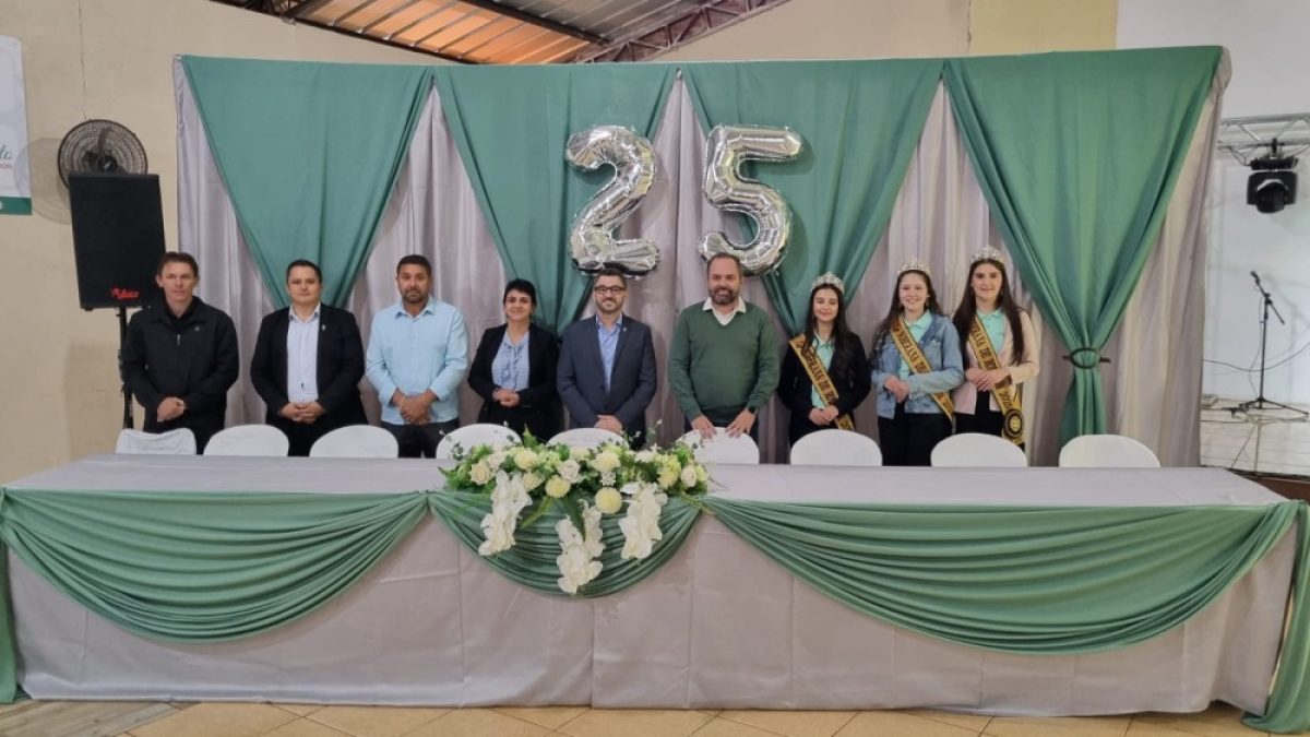Rolador recebe assembleia da ALM na abertura das festividades de aniversário do Município Rolador recebe assembleia da ALM na abertura das festividades de aniversário do Município