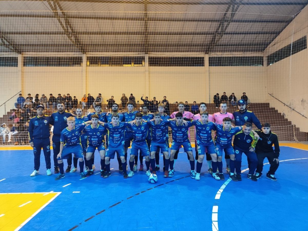 Jogo beneficente em Mato Queimado reúne atletas em apoio aos hospitais da região Jogo beneficente em Mato Queimado reúne atletas em apoio aos hospitais da região