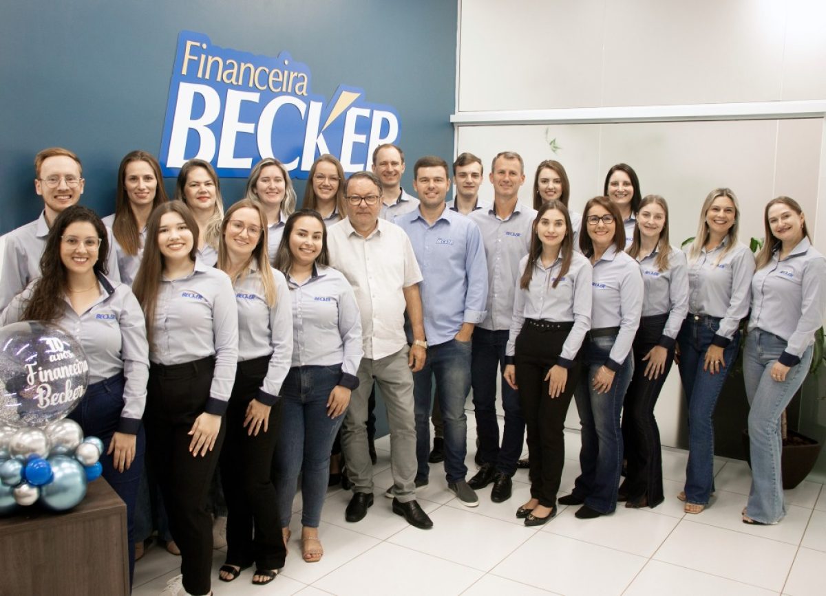 Financeira Becker celebra 10 anos com campanha especial para clientes Financeira Becker celebra 10 anos com campanha especial para clientes