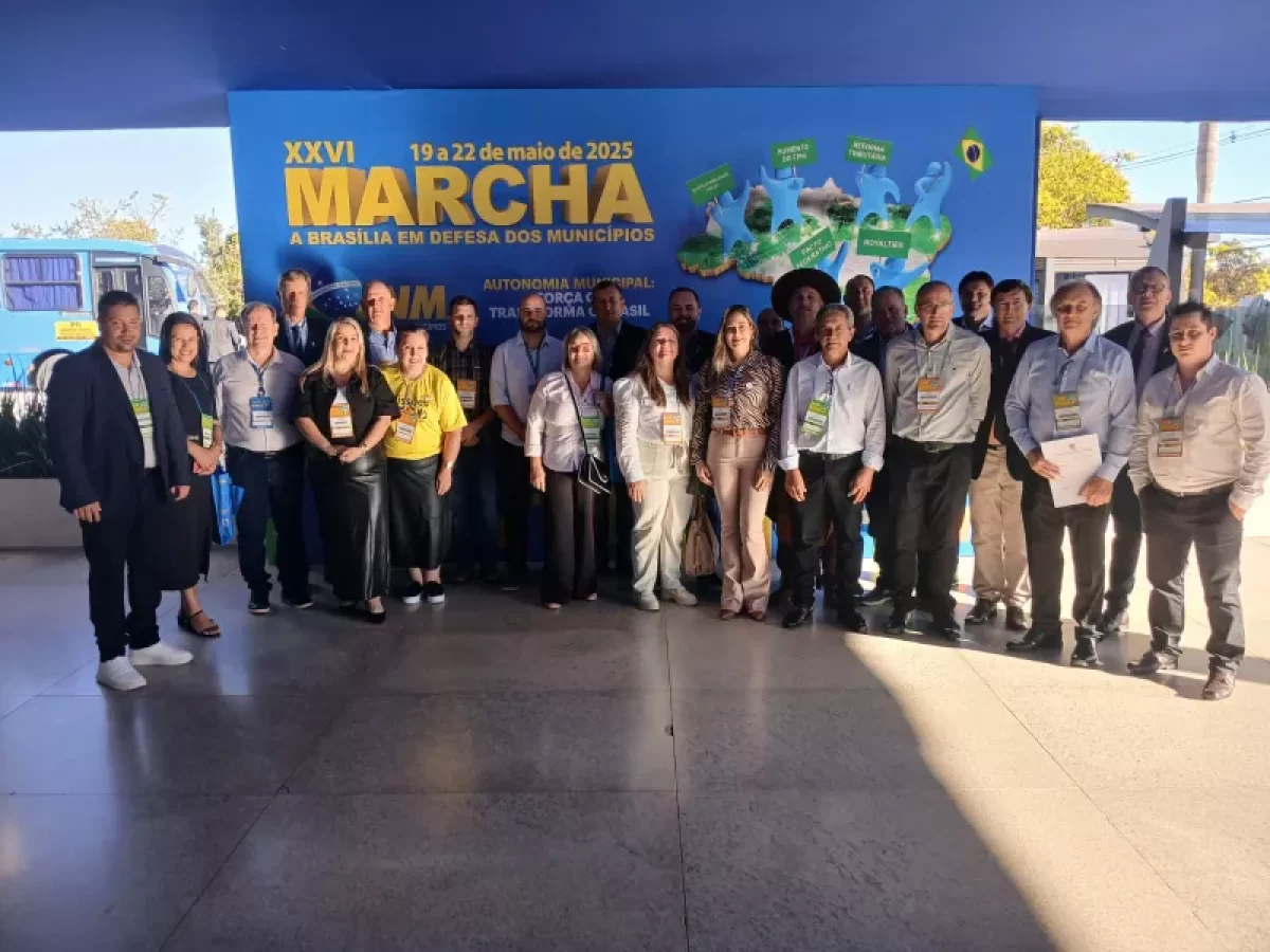 Prefeitos da região participam da Marcha em Defesa dos Municípios, em Brasília Prefeitos da região participam da Marcha em Defesa dos Municípios, em Brasília