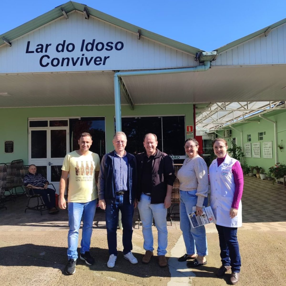 Desafio Solidário realizado em São Pedro do Butiá leva carinho e doações ao Lar do Idoso Conviver Desafio Solidário realizado em São Pedro do Butiá leva carinho e doações ao Lar do Idoso Conviver