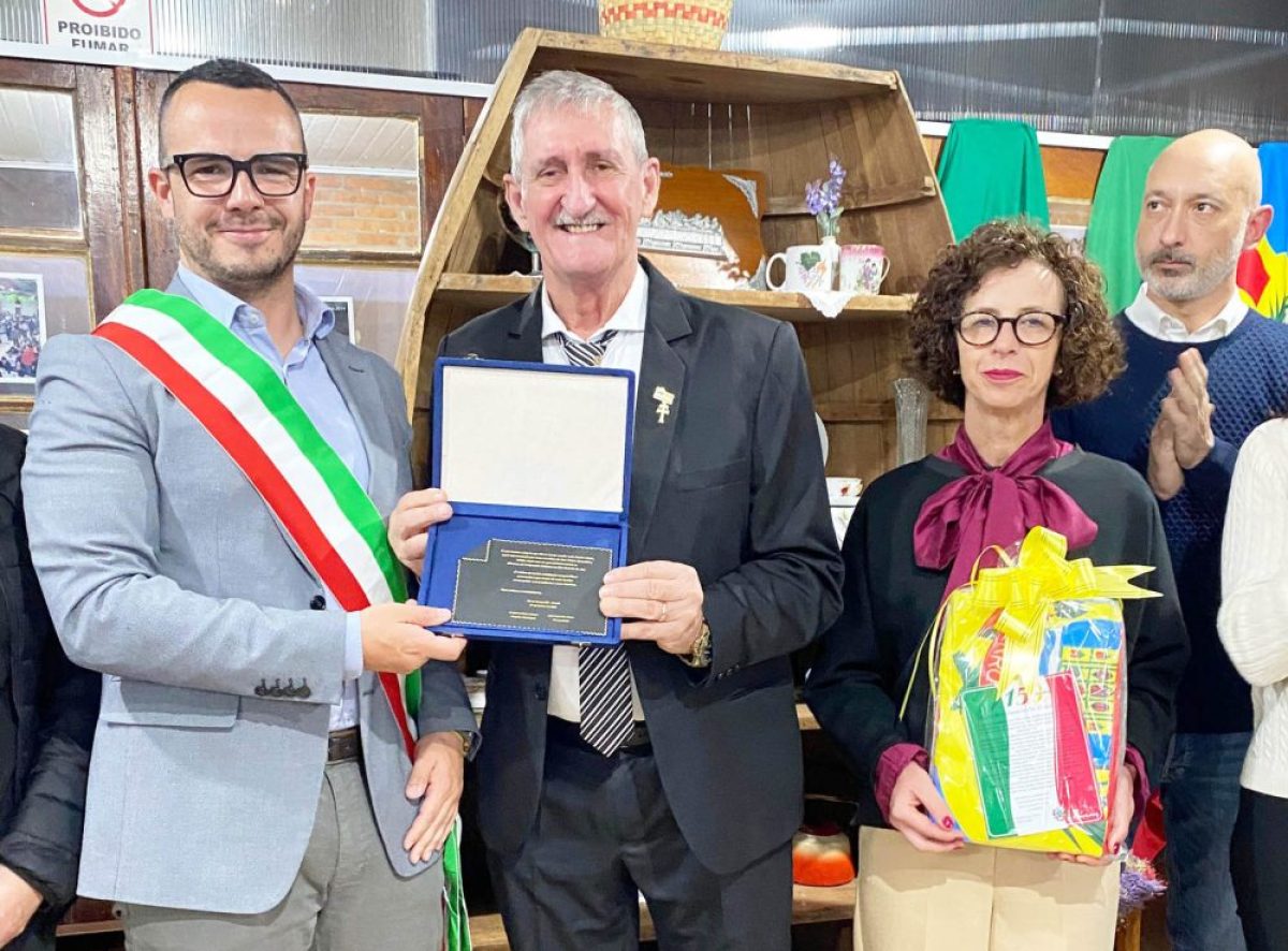 Formalizado acordo de irmandade entre Cerro Largo e San Pietro Mussolino, da Itália