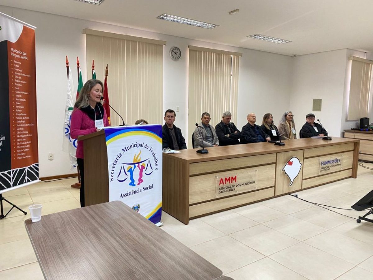 IV Conferência Municipal da Pessoa Idosa reúne poder público e comunidade em Cerro Largo IV Conferência Municipal da Pessoa Idosa reúne poder público e comunidade em Cerro Largo