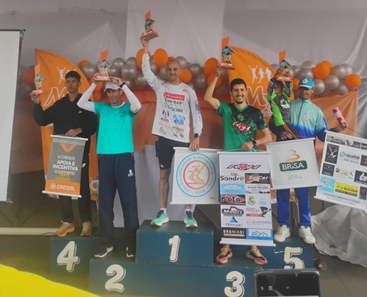 Petri é campeão da 6ª etapa do Circuito Regional de Corrida de Rua Petri é campeão da 6ª etapa do Circuito Regional de Corrida de Rua