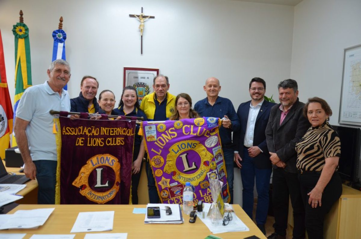 Governador do Lions visita Cerro Largo