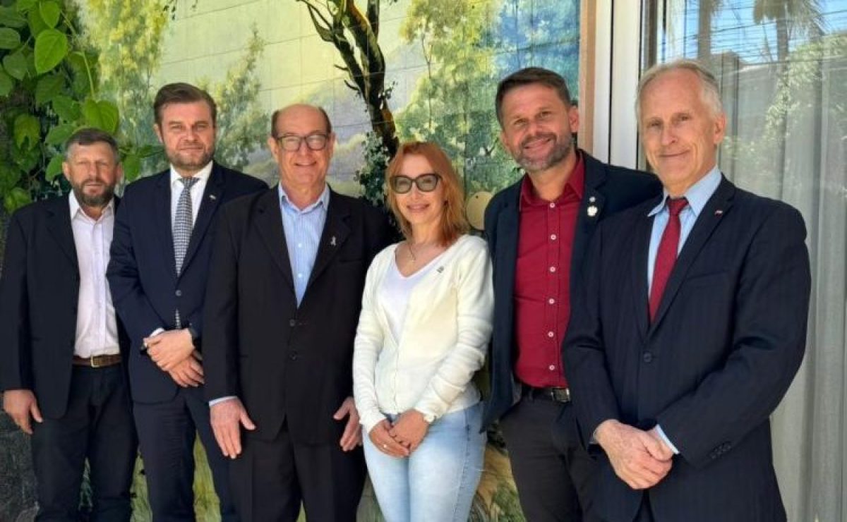 Guarani das Missões participa de encontros com lideranças polônicas e autoridades consulares em Curitiba e Porto Alegre