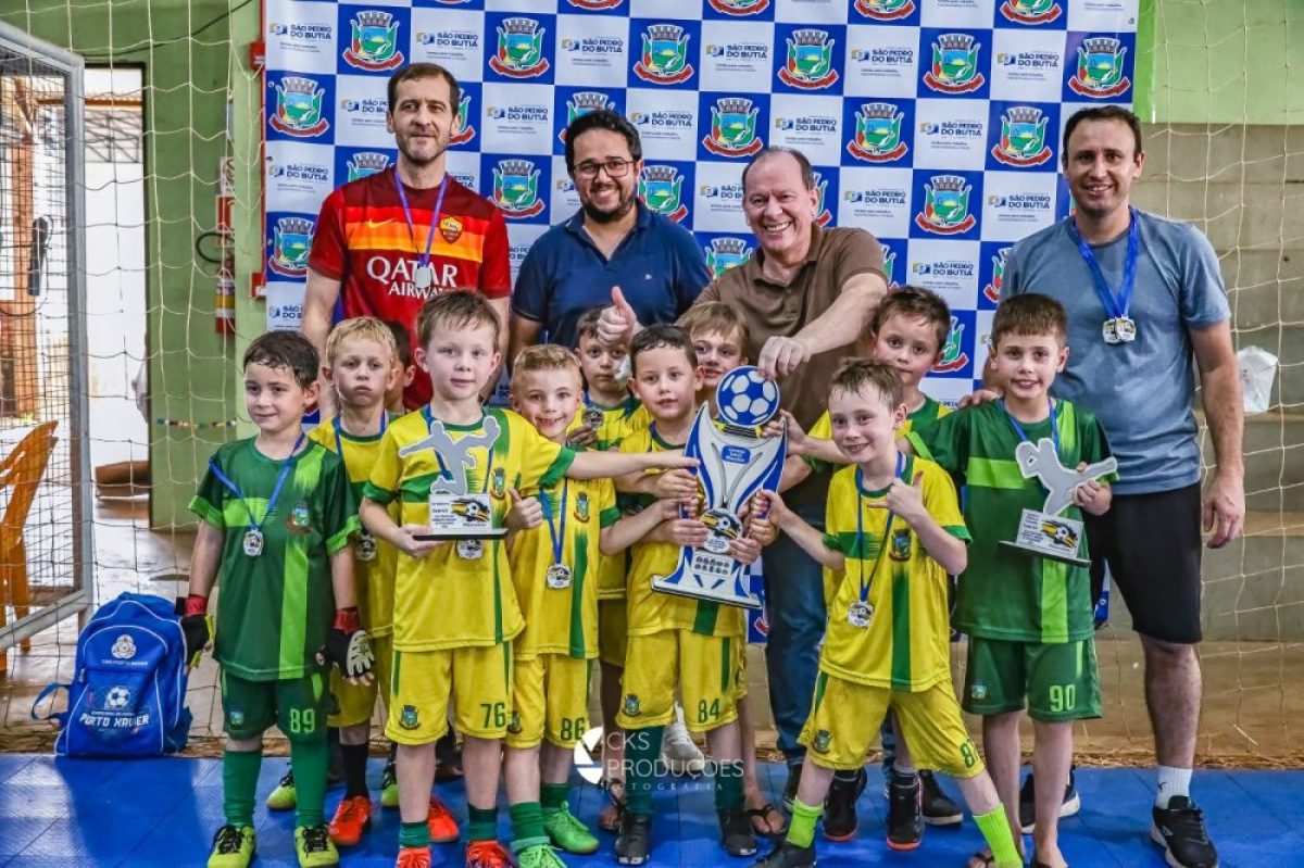 São Pedro do Butiá brilha na final da Liga Fronteira Missões de Escolinhas