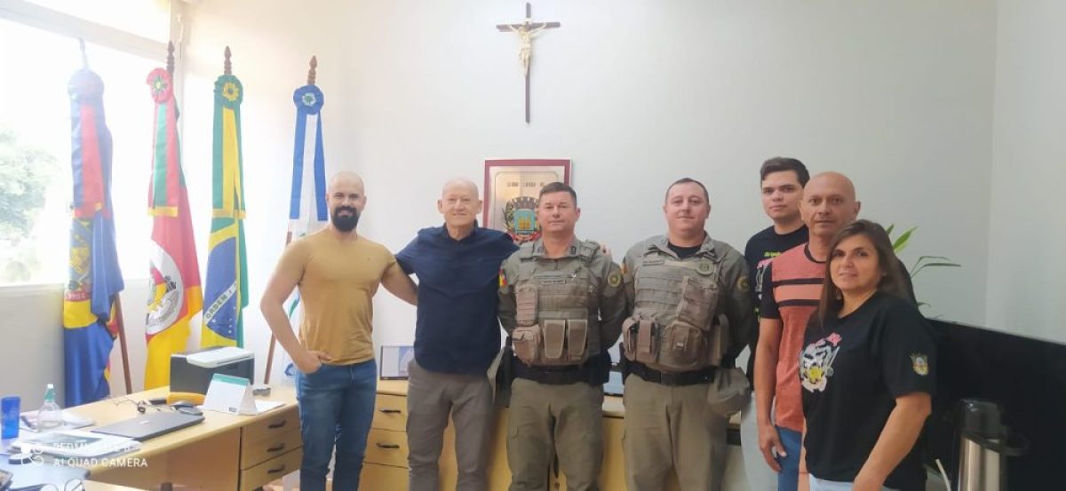 Reunião debate construção de módulo da Brigada Militar em Cerro Largo