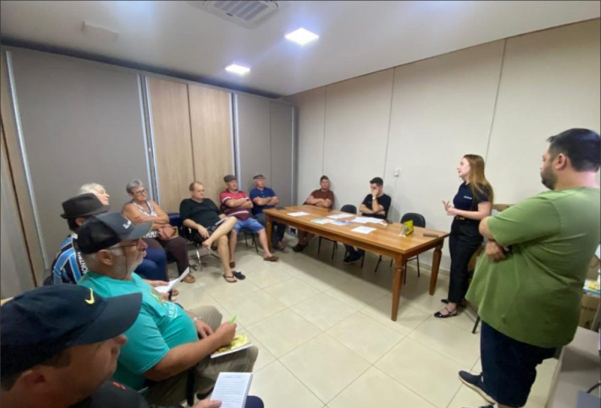 Treze equipes disputarão o Municipal de Canastra de Cerro Largo