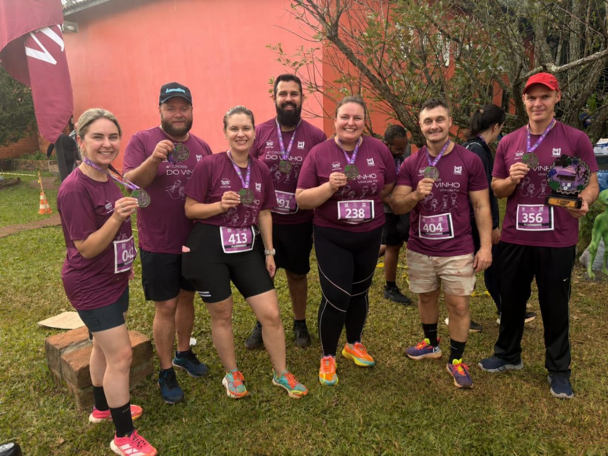 Corredores Guaranienses participaram do Cross do Vinho Corredores Guaranienses participaram do Cross do Vinho